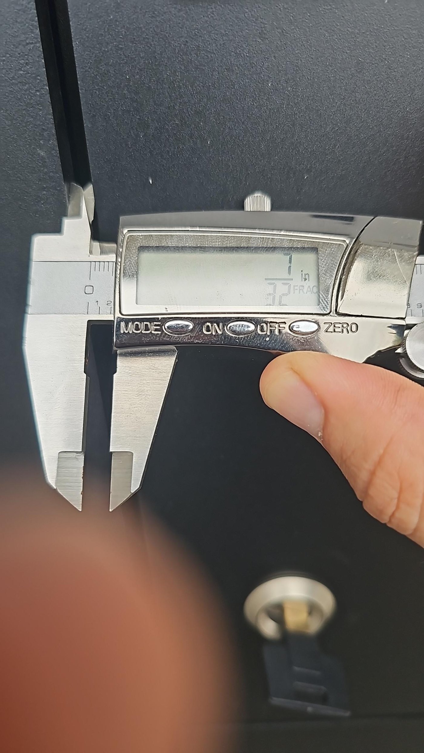 Caliper at the leaf edge: 7/32