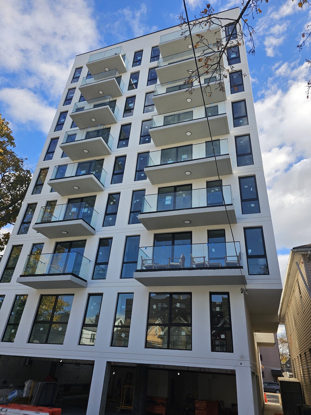 2518 Ocean Avenue, Sheepshead Bay: Everest alumínium ablakok és erkélyajtók